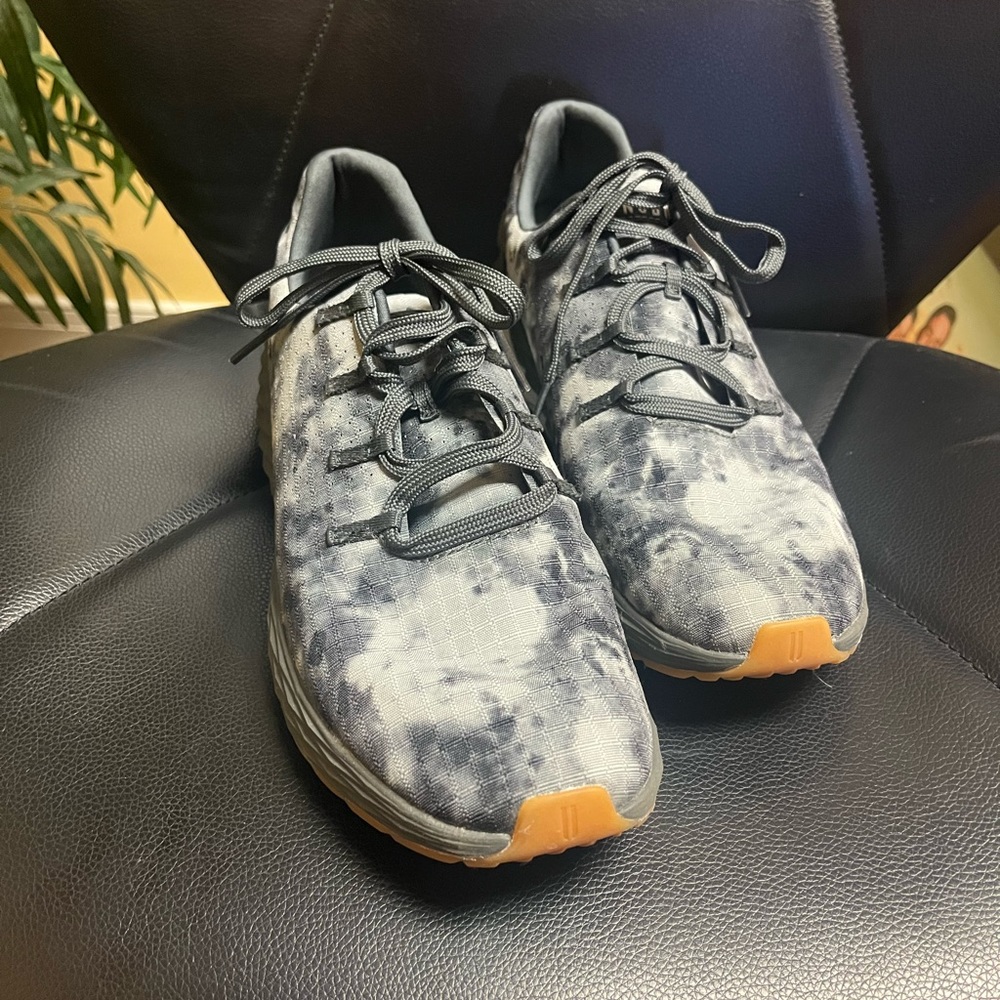 Men’s NO BULL workout sneakers